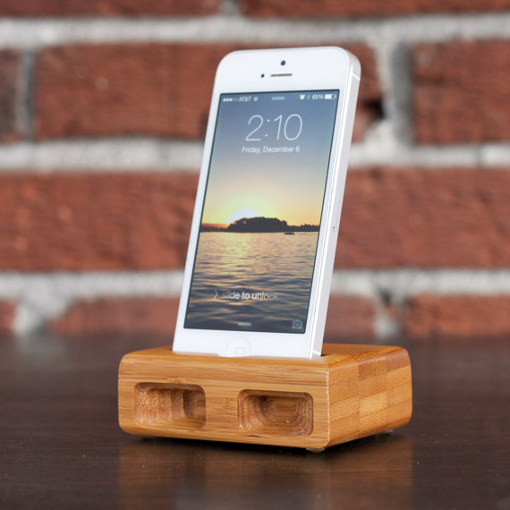 Men's Handmade iPhone 5 Dock